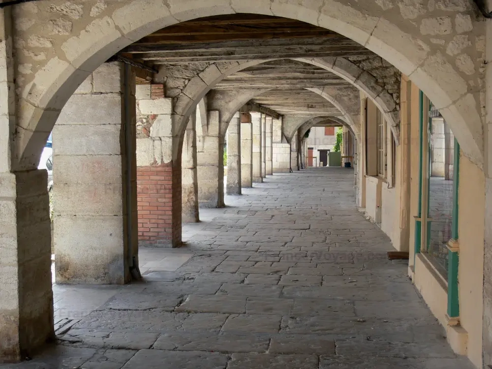 arcades montpezat quercy