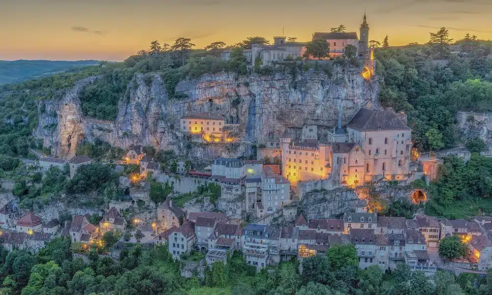 rocamadour hooggelegen stad in de vallei van de dordogne