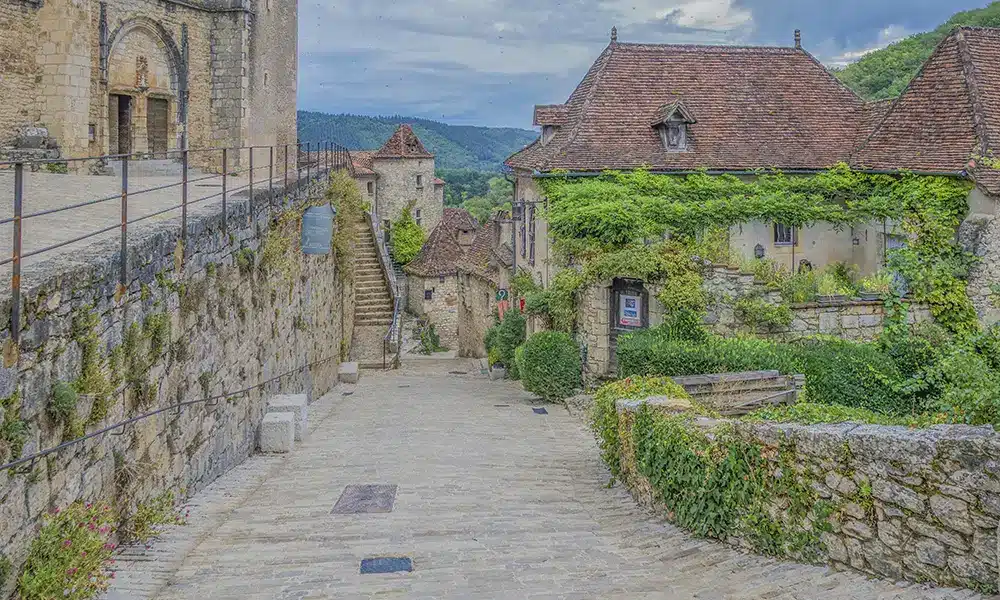 saint cirq lapopie village medieval